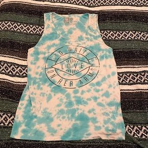 Large twloha to write love on her arms tank top marble tye dye